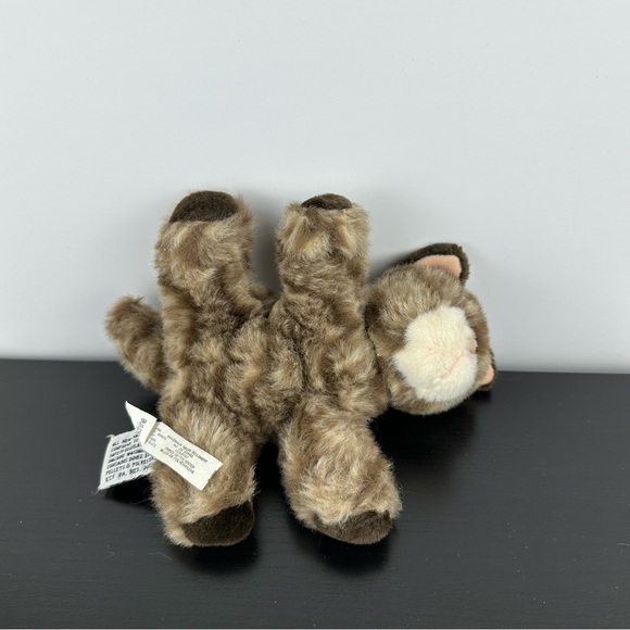 Russ Berrie Whiskers the Cat Plush Stuffed Animal Brown Tabby Kitty 7" Vintage - Picture 5 of 6